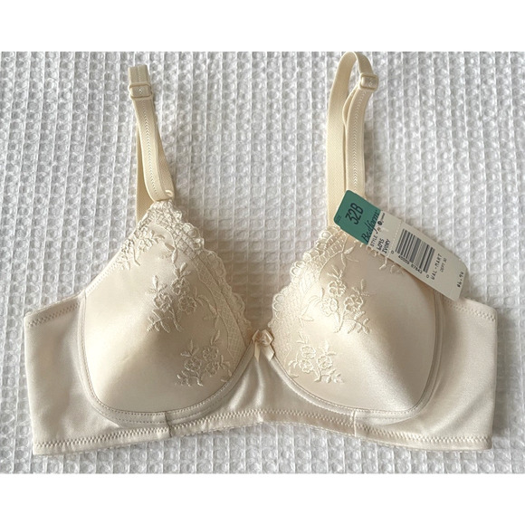 Bestform Other - NWT Vintage Bestform Bra 32B Lined Wire Free 6095
